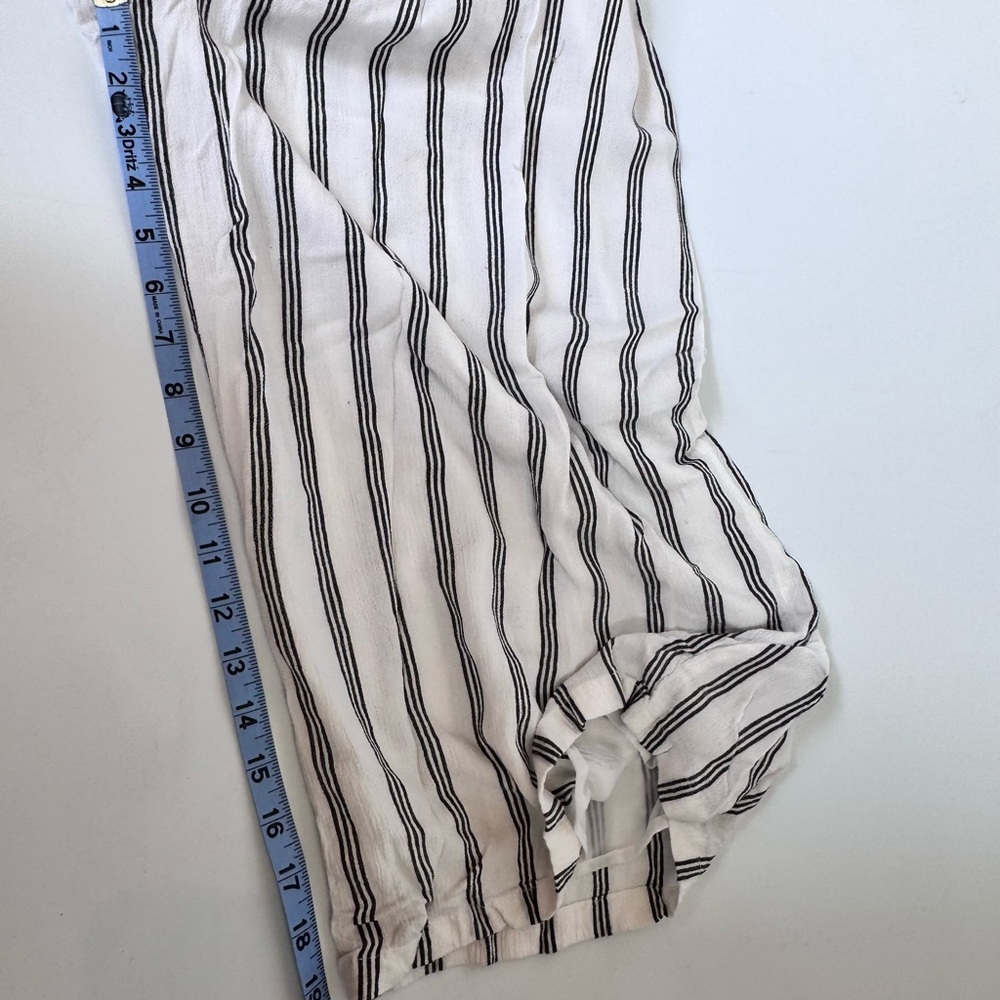 American Eagle Outfitters Black and White Striped Jumpsuit Size Meidum - Picture 10 of 10
